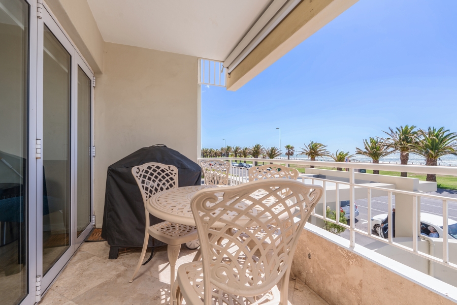 To Let 3 Bedroom Property for Rent in Mouille Point Western Cape